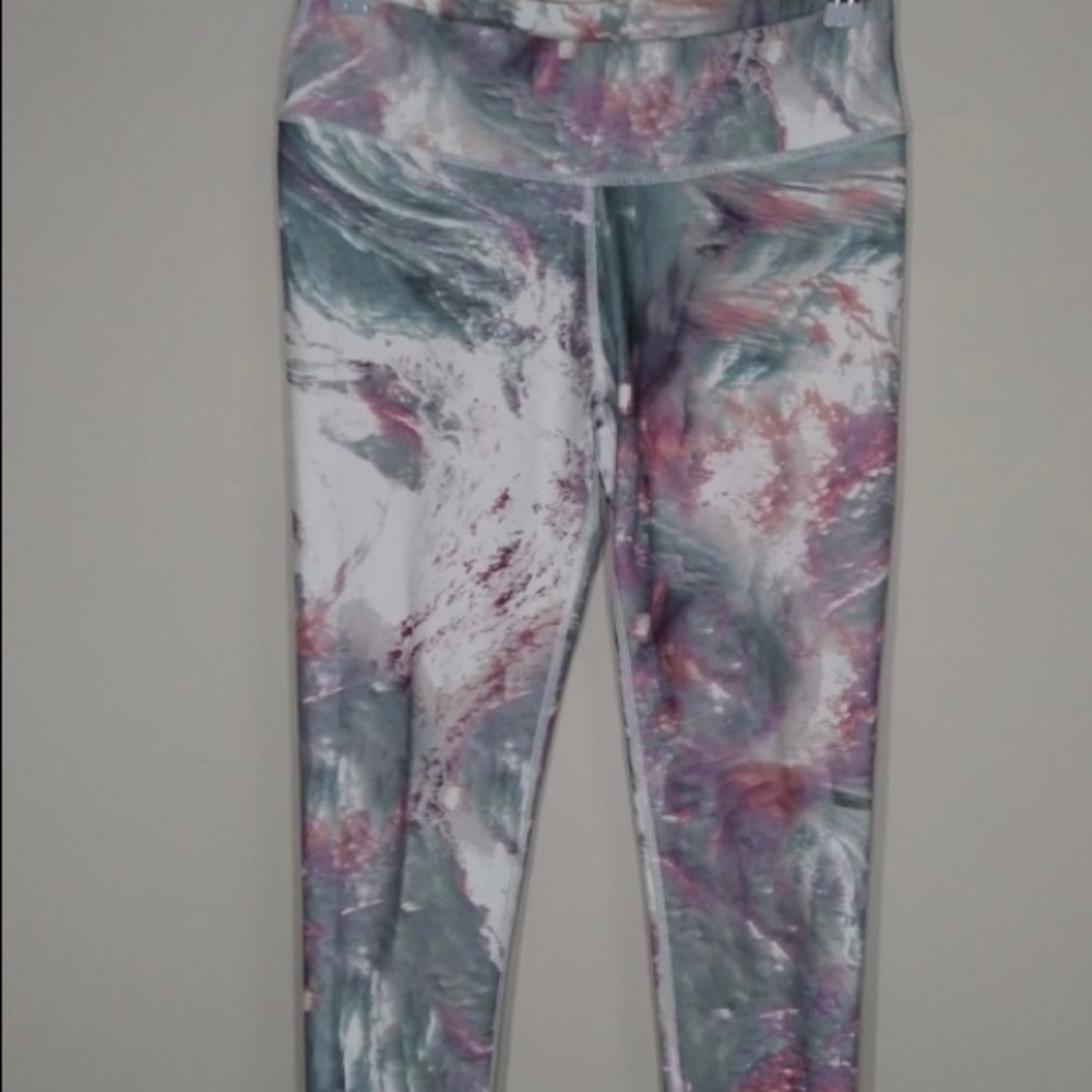 Fabletics High Waisted Marbled Pattern Capri - image 4